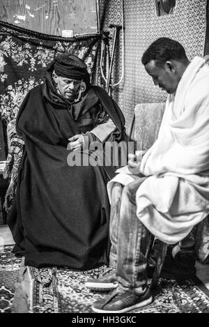 Porträt des Klerikers im äthiopischen koptischen Kloster, Jerusalem, Israel Stockfoto