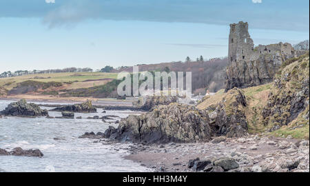 Alte Burg Dunure imposante und drückend Stockfoto