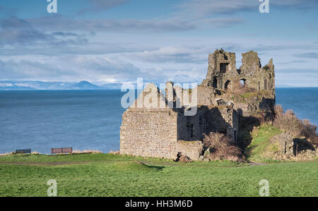 Alte Burg Dunure imposante und drückend Stockfoto