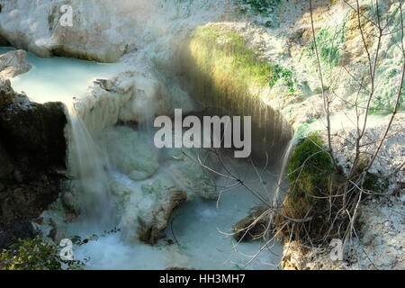 Heißen River bei Bagni San Filippo, Toskana, Italien Stockfoto