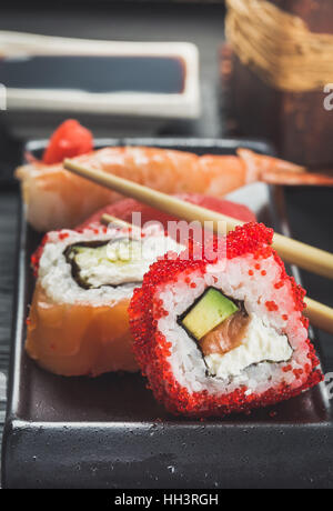 Nahaufnahme der Sushi Rollen Stockfoto