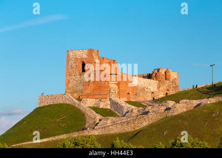 Vilnius, Litauen. Die Reste der alten halten Festung des oberen Schlosses auf Gediminas Hügel, der Teil der berühmten historischen Burg Komplex In Su Stockfoto