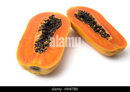 Slice Reife Papaya isoliert auf weißem Hintergrund Stockfoto