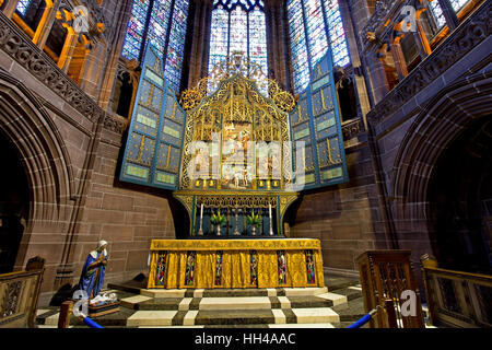 Weitwinkelaufnahme der Marienkapelle in Liverpool Anglican Cathedral Stockfoto