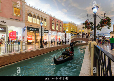 Blick über den italienischen Venedig-Themen Innenraum des Villagio Mall, Doha, Katar Stockfoto