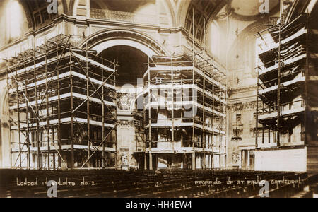 "London in Schienen" Gerüst in St. Paul's Cathedral Stockfoto