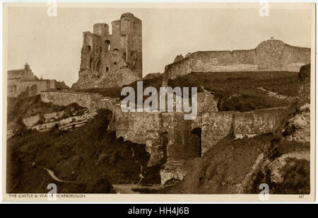 Das Schloss und die Mauern, Scarborough, North Yorkshire, England Stockfoto