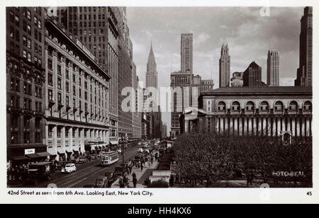 42. Street, von der 6. Avenue aus gesehen, Richtung Osten - New York Stockfoto