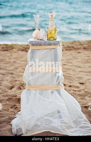 Strand Hochzeitsdetails direkt am Meer Stockfoto