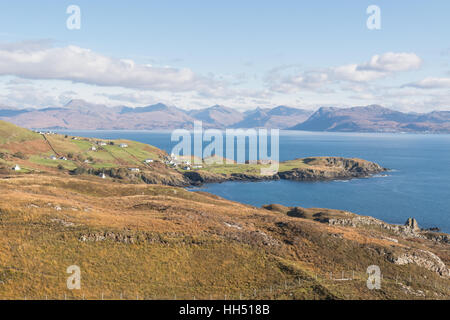 Isle Of Skye Landschaft - Sleat Halbinsel - Blick über den Sound of Sleat an der westlichen Küste des Festlands Schottland Stockfoto