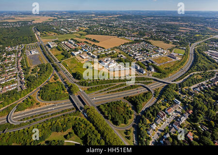 Dortmund, Stadtkrone Ost Autobahn Kreuzung Stadtautobahn A40 B1 und B236, Dortmund, Ruhrgebiet, Nordrhein-Westfalen, Deutschland Stockfoto