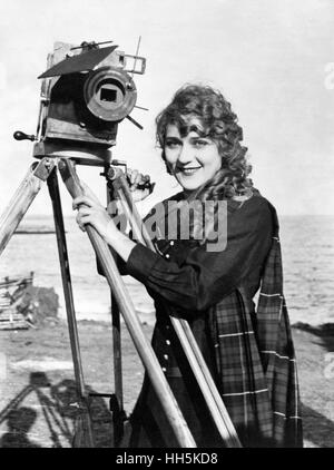 MARY PICKFORD (1892-1979) kanadisch-amerikanische Schauspielerin in 1916 Stockfoto