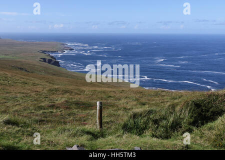 Blick auf Valentia Island aus Fogher Cliffs auf der Insel. Stockfoto