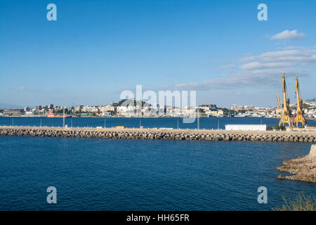 Weiten Blick über die Marina und die Uferpromenade in Cartagena in Murcia Spanien Stockfoto