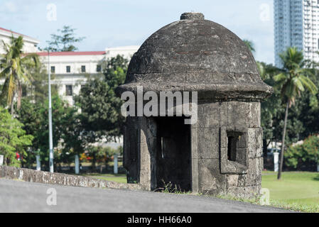 Wehrturm in Intramuros, Manila, Philippinen Stockfoto