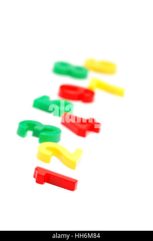 Verschiedenen Ziffern auf dem weißen Hintergrund isoliert Stockfoto