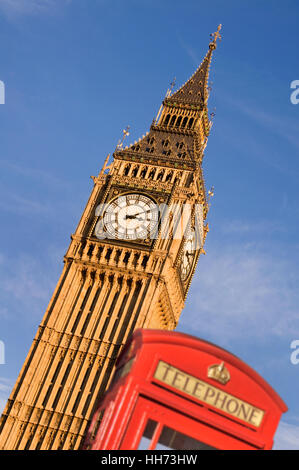 Rote Telefonzelle und Big Ben, London, UK Stockfoto