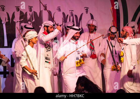 Arabische Tänzer in Ras al Khaimah. Vereinigte Arabische Emirate Stockfoto