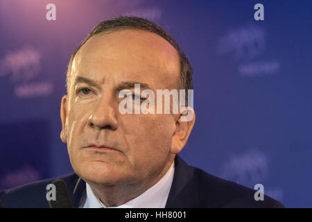 Pierre Gattaz - 17.01.2017 - Frankreich / Ile-de-France (Region) / Paris - Pierre Gattaz, Präsident von Medef (französische Vereinigung der Arbeitgeber), in einer Pressekonferenz nach seiner Rückkehr aus Afrika - Frankreich Wirtschaftsforum.   -Julien Mattia / Le Pictorium Stockfoto