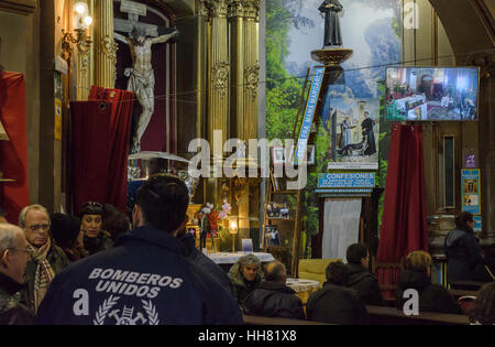 Madrid, Spanien. 17. Januar 2017. Fest der feste St. Anton in St. Anton Kirche, Schutzpatron der Tiere, organisiert von Frieden boten am 17. Januar, Madrid, Spanien. Bildnachweis: Enrique Davó/Alamy Live-Nachrichten Stockfoto