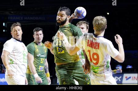 Nantes, Frankreich. 17. Januar 2017. Thiago Ponciano von Brasilien während der Norwegen gegen Brasilien Herren Handball Meisterschaft match in Nantes. Bildnachweis: Laurent Lairys/Agence Locevaphotos/Alamy Live-Nachrichten Stockfoto