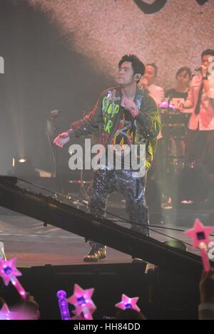 Hong Kong, China. 17. Januar 2017. Jay Chou hält das unbesiegbare Konzert in Hong Kong. Bildnachweis: TopPhoto/Alamy Live-Nachrichten Stockfoto