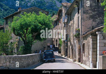 Dorf St. Guilhem le Desert, Frankreich, Languedoc-Roussillon Stockfoto