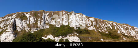 Panorama, genähte Foto eines Teils der Kreidefelsen über Samphire Hoe, Kent, U.K Stockfoto