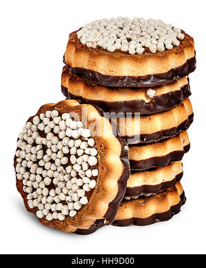Stapeln Sie Schokoladen-Cookies und einer vorne isoliert auf weißem Hintergrund Stockfoto