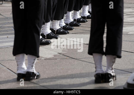 Marine zeremonielle Segler voll Auszeichnung Wachablösung am uns Navy Memorial - Washington, DC USA Stockfoto