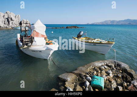 Angelboote/Fischerboote am Strand Charaki Rhodes Haraki Stockfoto