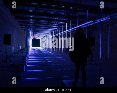 Auf Ihrer Wellenlänge von Marcus Lyall. 2017 Canary Wharf Winter Lights Festival öffnet heute 16 Januar und läuft bis zum 27. Januar 2017. Stockfoto