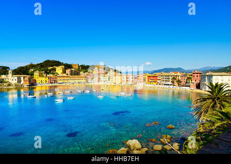 Sestri Levante stille Bucht oder Baia del Silenzio Meer Hafen und Strand Blick auf morgen. Ligurien, Italien. Stockfoto