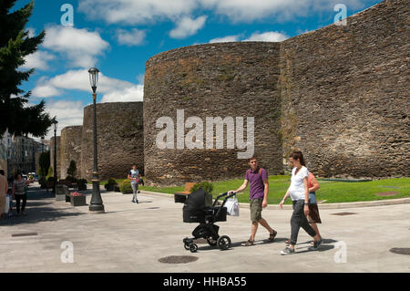 Römischen Stadtmauer (3. Jahrhundert), Lugo, Region Galicien, Spanien, Europa Stockfoto