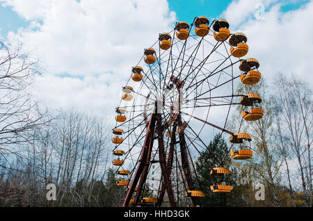 Abadonrd Riesenrad in Pripyat Geisterstadt in der Sperrzone von Tschernobyl, Ukraine Stockfoto