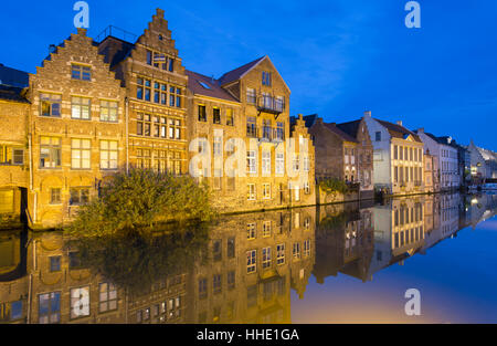 Leie Canal bei Dämmerung, Gent, Flandern, Belgien Stockfoto