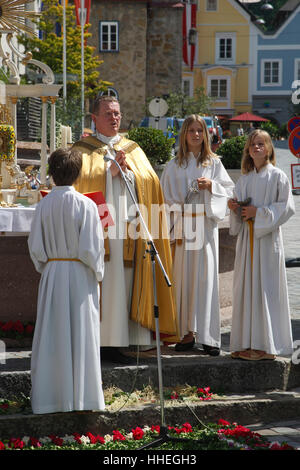 Fronleichnamsprozession in Waidhofen / Ybbs, Österreich, Mostviertel-Region Stockfoto