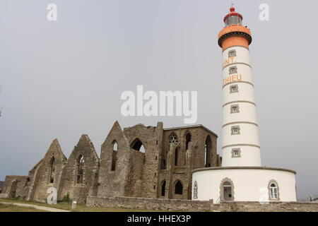 Leuchtturm und Abtei von Pointe Saint Mathieu Stockfoto