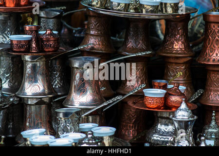 Handgemachte türkische Kaffeekannen Stockfoto