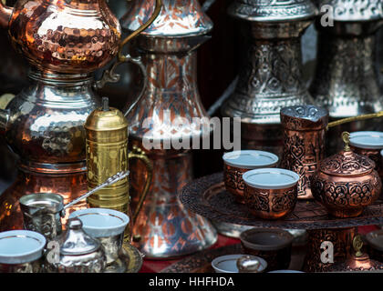 Handgemachte türkische Kaffeekannen Stockfoto