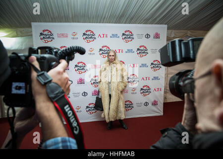 London, UK. 18. Januar 2017. Lady Colin Campbell besucht den VIP Start der Magic Lantern Festival in Chiswick House © Guy Corbishley/Alamy Live News Stockfoto