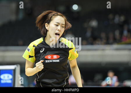 Tokio, Japan. 18. Januar 2017. Kasumi Ishikawa und Maharu Yoshimura an alle Japan Tischtennis Meisterschaften Mixed-Doppel Viertelfinale am Tokyo Metropolitan Gymnasium, Tokio, Japan. Bildnachweis: AFLO SPORT/Alamy Live-Nachrichten Stockfoto