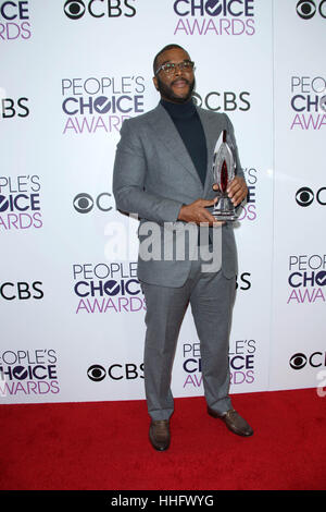 Los Angeles, Ca, USA. 18. Januar 2017. Tyler Perry an der 42nd jährlichen Peoples Choice Awards Presse am Microsoft-Theater in Los Angeles, Kalifornien am 18. Januar 2017. Bildnachweis: MediaPunch Inc/Alamy Live-Nachrichten Stockfoto