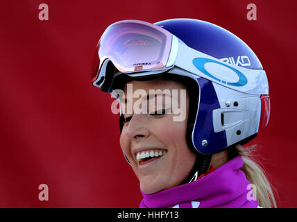 Garmisch-Partenkirchen, Deutschland. 19. Januar 2017. Garmisch-Partenkirchen, Deutschland. 19. Januar 2017. Lindsey Vonn aus den USA reagiert auf der Ziellinie von der Kandahar-Abfahrt in Garmisch-Partenkirchen, Deutschland, 19. Januar 2017. Vonn kam in Zehntel im Abfahrtstraining Damen. Bildnachweis: Dpa picture Alliance/Alamy Live News Stockfoto