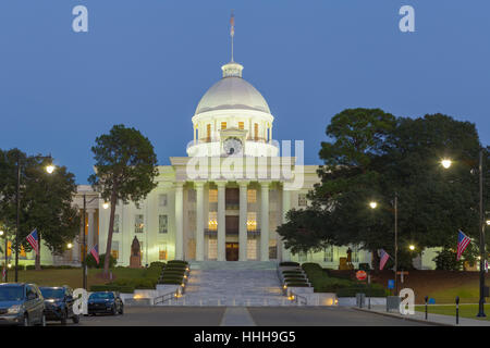 Das Alabama State Capitol in der Dämmerung in Montgomery, Alabama. Stockfoto