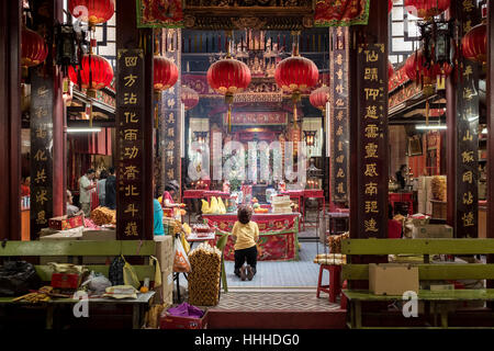 Das Innere der Sünde Sze Si Ya Tempel in Kuala Lumpur, Malaysia. Stockfoto