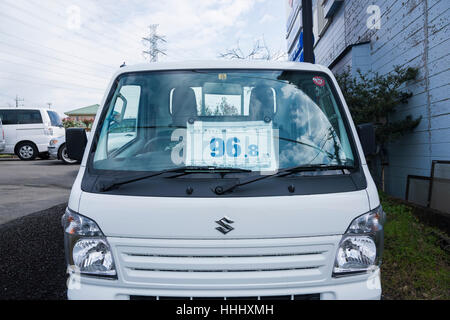 Occasion/Gebrauchtwagen Shop, Isehara City, Präfektur Kanagawa, Japan Stockfoto