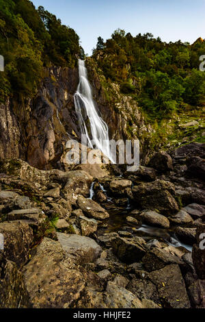Aber Falls ist ein Wasserfall in Gwynedd, Wales. Stockfoto