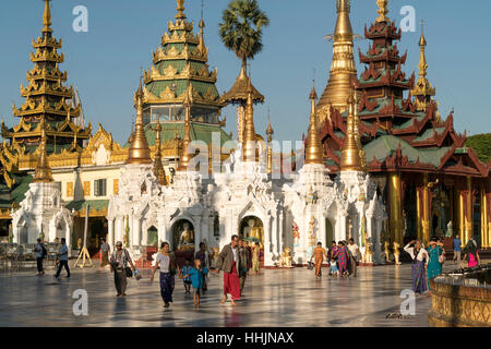 Shwedagon-Pagode in Yangon oder Rangun, Myanmar, Asien Stockfoto