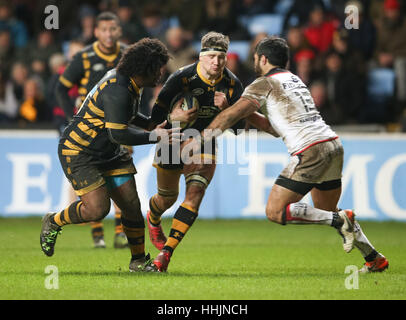 Wespen Guy Thompson während der European Champions Cup, Pool zwei match bei der Ricoh Arena in Coventry. PRESSEVERBAND Foto. Bild Datum: Samstag, 14. Januar 2017. Finden Sie unter PA Geschichte RUGBYU Wespen. Bildnachweis sollte lauten: Scott Heavey/PA Wire. Einschränkungen: Nur zur redaktionellen Verwendung. Keine kommerzielle Nutzung. Stockfoto